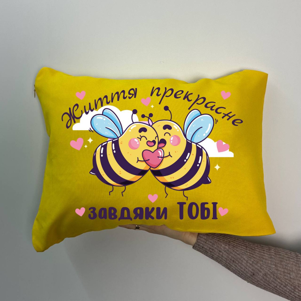 Подушка с принтом габардиновая Пчелки, желтая 35х45 (1702) Подушка с принтом габардиновая Пчелки, желтая 35х45 (1702)
