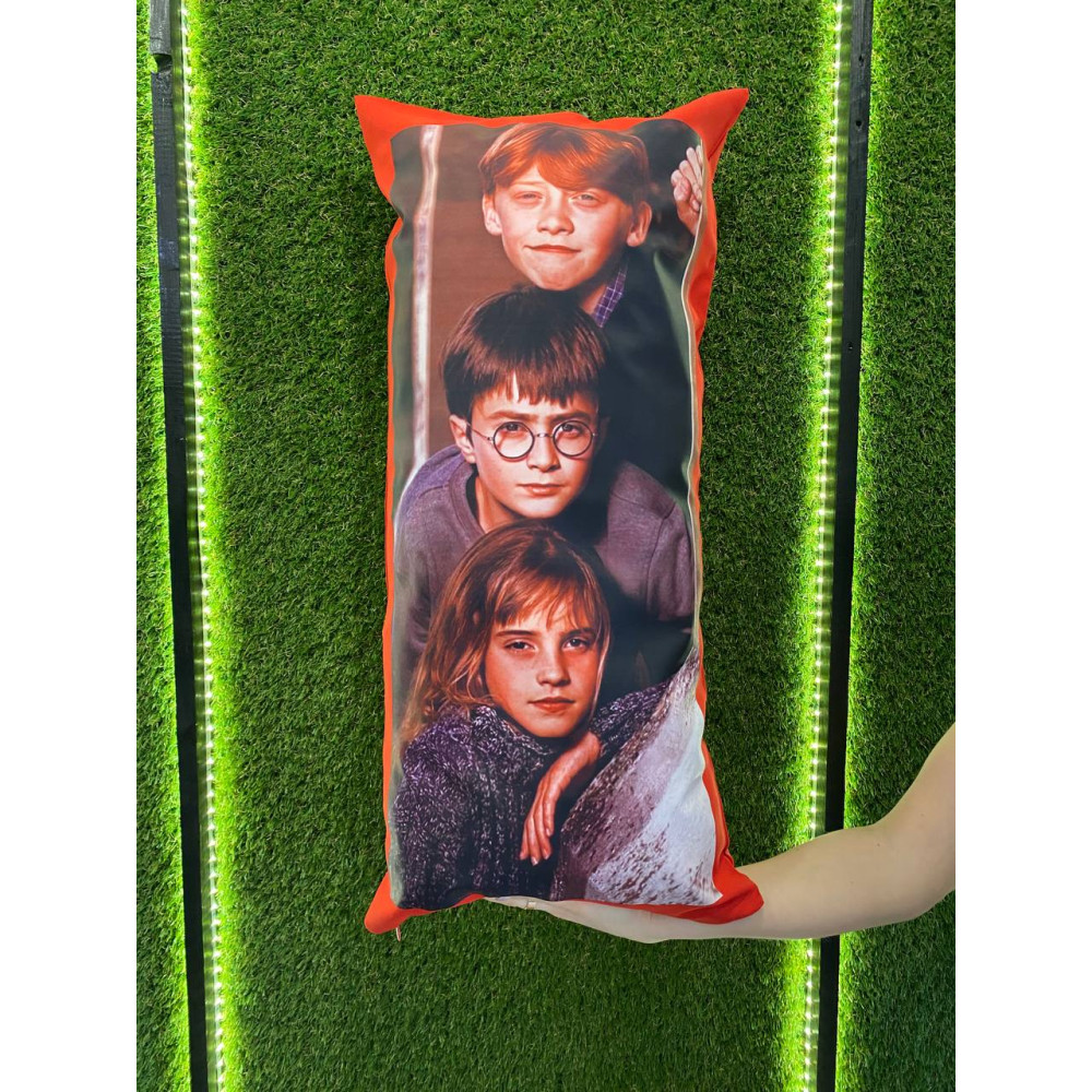 Подушка с принтом габардиновая Harry Potter, красная 35х75 (2217)