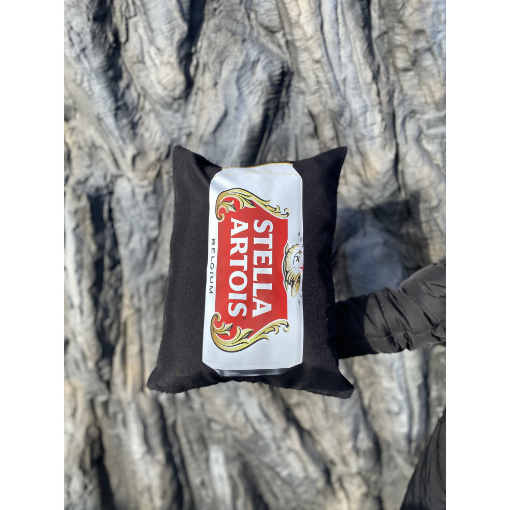 Подушка с принтом габардиновая Stella artois, черная 35х45 (2292)