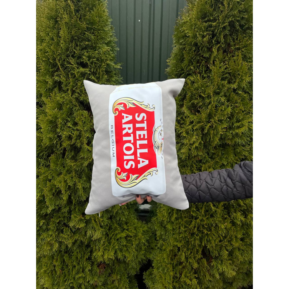 Подушка с принтом габардиновая Stella artois, серая 35х45 (2437)
