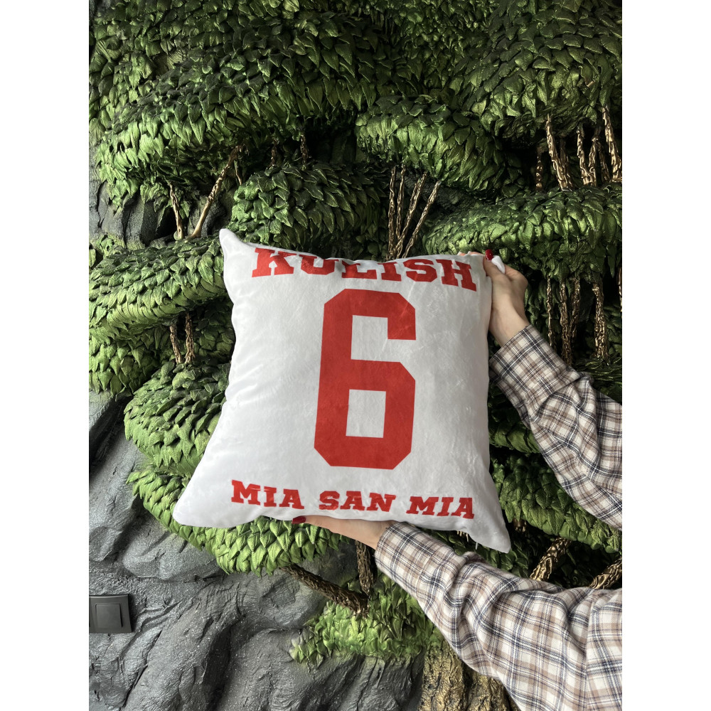 Подушка с принтом плюшевая Kulish белая 45х45 (2642)