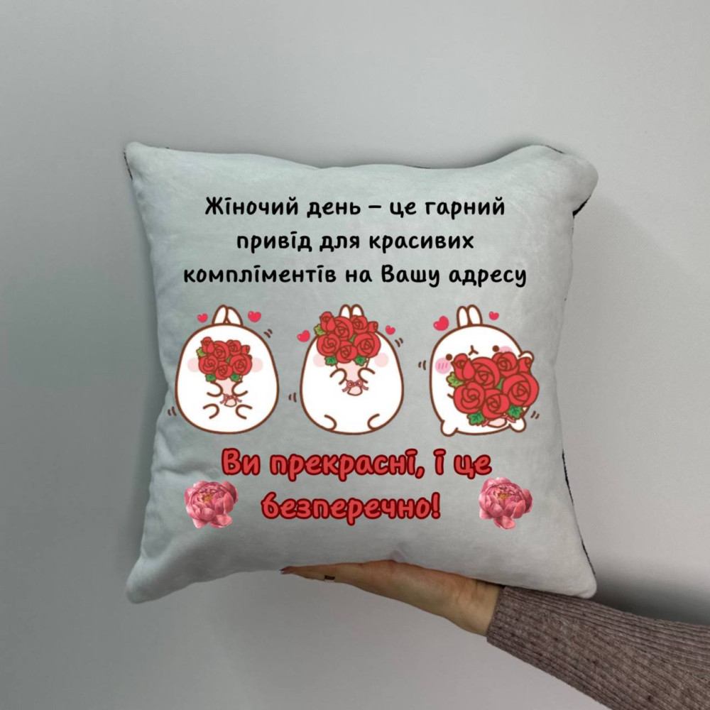Подушка с принтом плюшевая Котик, 35х35 (799)