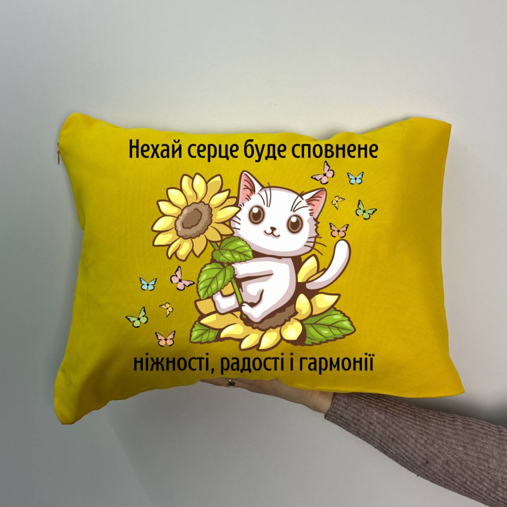 Подушка с принтом габардиновая Котик, желтая 35х45 (788)